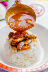 カレーライスをご飯にかける