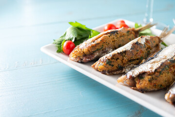 Deliziose sardine ripiene, cibo italiano 