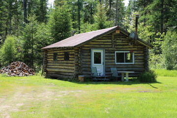 round wood chalet