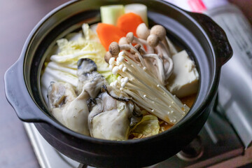 岩牡蠣の鍋
