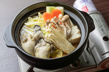 岩牡蠣の鍋