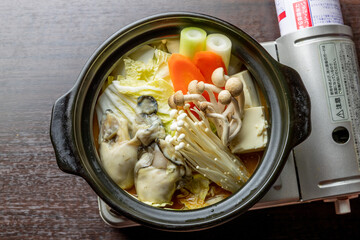 岩牡蠣の鍋