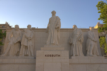 Kossuth statutes