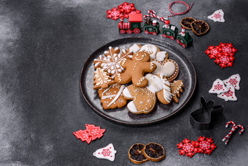 Delicious gingerbread cookies with honey, ginger and cinnamon