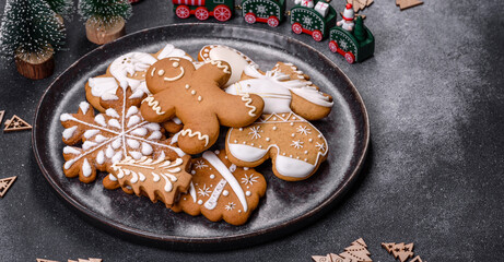 Delicious gingerbread cookies with honey, ginger and cinnamon