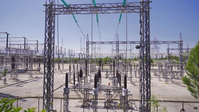 Switchyard. Nuclear power plant.
The switchyard that undertakes the task of transmission and distribution.
