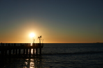 Atardecer, sol, muelle, costanera.