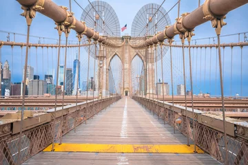 Schilderijen op glas Brooklyn bridge in New York City architecture view © xbrchx