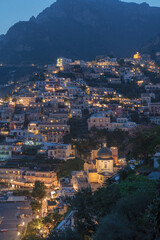 Positano. Veduta notturna dall'alto.