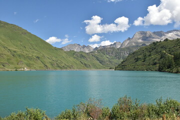 Fototapeta na wymiar Lago di Morasco, Val Formazza, Piemonte, Italia Morasco lake, Val Formazza, Piedmont, Italy