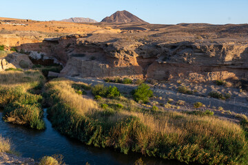 Fototapeta na wymiar View of Large Cliff in the Desert of Nevada