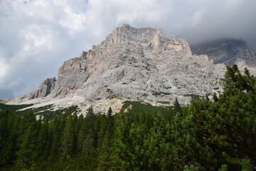 Fototapeta na wymiar Dolomiti Bellunesi - Monte Pelmo