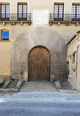 Fototapeta na wymiar entrance to the old castle