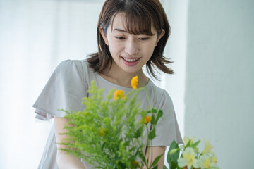 女性　ライフスタイル　フラワー