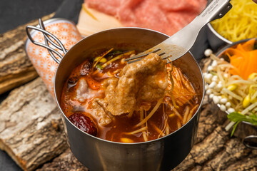 中華火鍋　Chinese hot pot