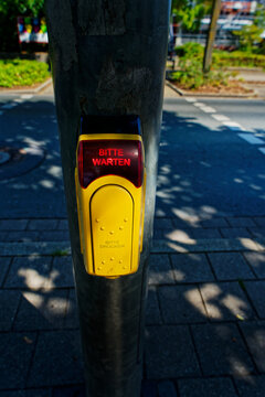 german please wait bitte warten button road crossing traffic light fitting