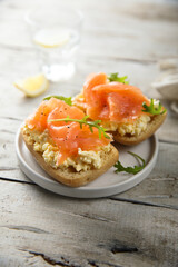 Scrambled eggs on toast with smoked salmon