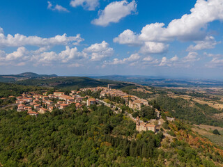 Fototapeta na wymiar Aerial view of the historical town of Montefollonico