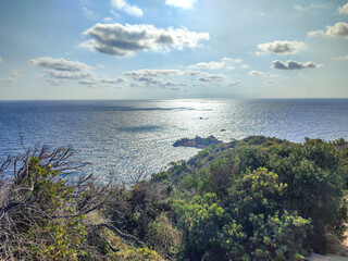 Paysage devant le phare du Cap Camarat à Ramatuelle sur la Côte d'Azur près de Saint Tropez © Bernard