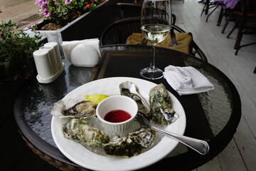 Sakhalin fine de claire No. 3 oysters served