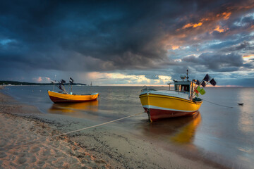 Fototapeta premium Beautiful sunrise on the beach of Baltic Sea in Sopot, Poland