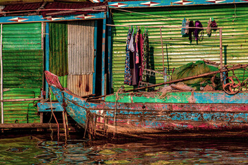 Fototapeta na wymiar old fishing boat in Cambodia at the Tonle Sap floating village