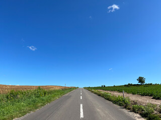 北海道の真っ直ぐな道