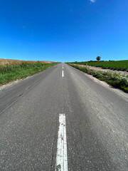 北海道の真っ直ぐな道