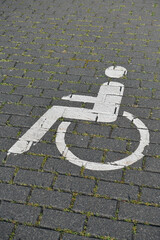 Piktogramm Rollstuhlfahrer, Behindertenparkplatz