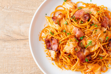 stir-fried spaghetti with kimchi and bacon