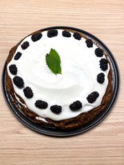 cheesecake with berries