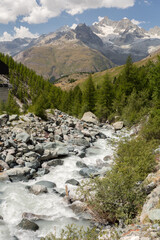 Rivi&egrave;re de montagne