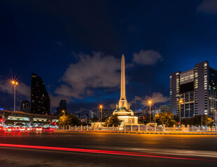 Fototapeta na wymiar Victory Monument in downtown Bangkok with traffic