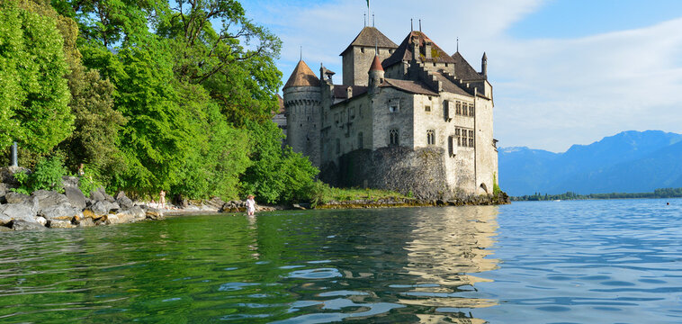 Schloss Chillon, mittelalterliche Wasserburg im schweizerischen Kanton Waadt