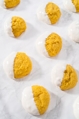 Lemon Cookies with White Chocolate