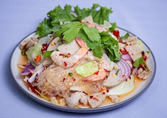 salad with chicken