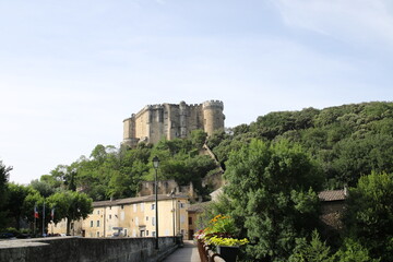 Fototapeta na wymiar Vue sur le château de Suze- la- Rousse