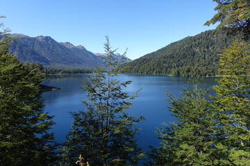 Fototapeta na wymiar Lago Espejo, Ruta de los 7 Lagos, Patagonia, Argentina