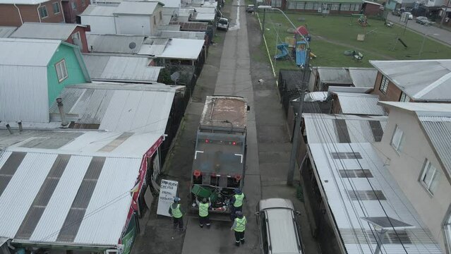 Toma a&eacute;rea de los recolectores de basura