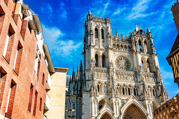 The Cathedral Basilica of Our Lady of Amiens, France - obrazy, fototapety, plakaty