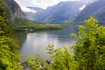 Fototapeta na wymiar amazing Alpine lakes, Hallstatt Lake, Austria