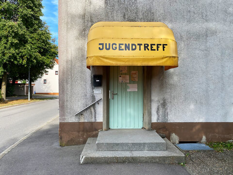 Jugendtreff in einem Dorf