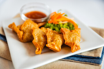 Fried wonton