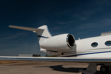 Jet engine