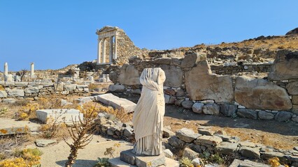 Ancient architecture from the island of Delos, Aegean Sea, Greece - obrazy, fototapety, plakaty
