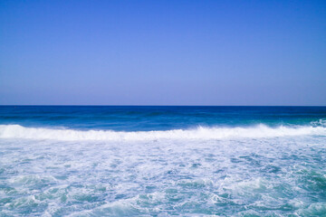 Fototapeta na wymiar 푸른 하늘과 바다
