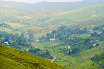 Obraz premium Persembe plateau in Aybasti Ordu - Turkey (Türkiye). Perşembe Plateau (Turkish: Perşembe Yaylası) is a high meadow near the town of Aybasti, one of the biggest tourist attractions in the area. 