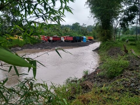 Blitar River