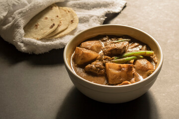 Pepián, plato típico guatemalteco que se puede hacer con costilla de res, carne de cerdo, pollo,...
