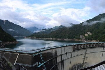 Obraz na płótnie Canvas ダム湖